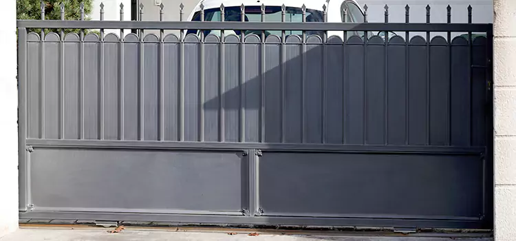 Metal Driveway Gate Installation Charlesbourg