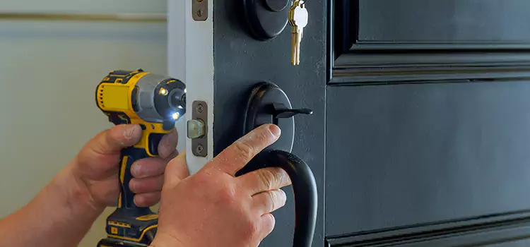 Commercial Door Lock Installation Charlesbourg