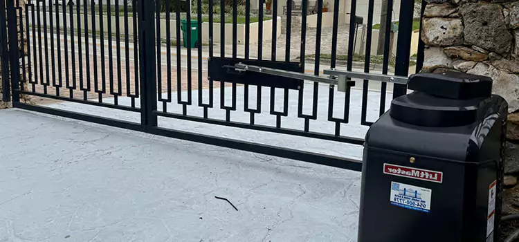 Seamless Installation and Support for Your New Gate in Charlesbourg, QC