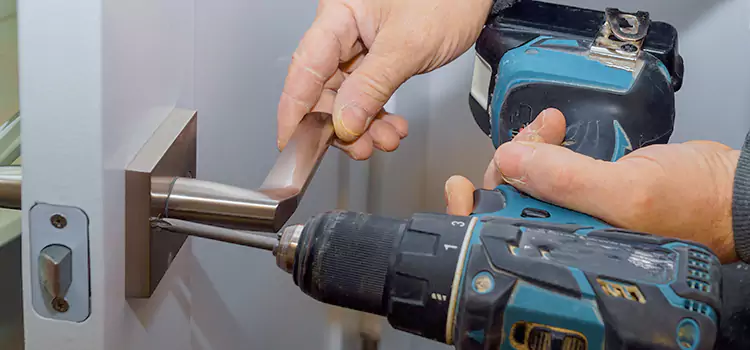 Security Door Lock Installation Charlesbourg