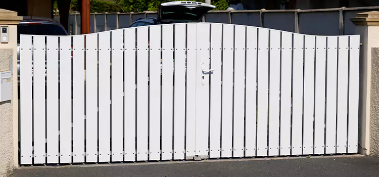 Why Choose Us for Residential Gate Repair in Charlesbourg, QC?