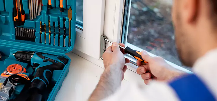 Sliding Glass Door Track Repair in Charlesbourg, QC